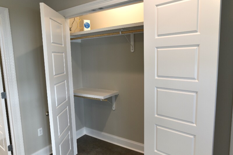 Building Photo - 208 Spoonbill Dr