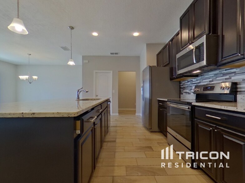 Building Photo - 2275 Kelmscott Ct