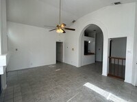 Building Photo - AVAILABLE NOW 4 BED/ 2 BA HOUSE FOR RENT! LP 1604/PUE RD