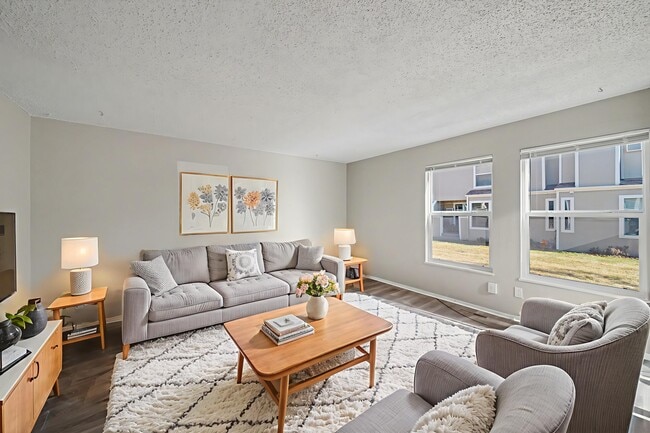 Building Photo - 1018 Davidson Dr