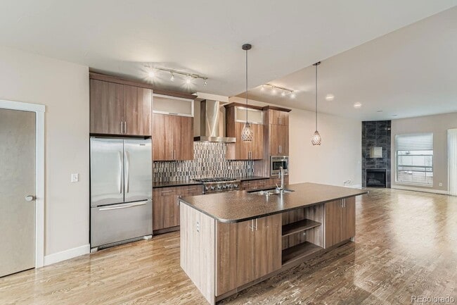 Building Photo - 2915 Umatilla St