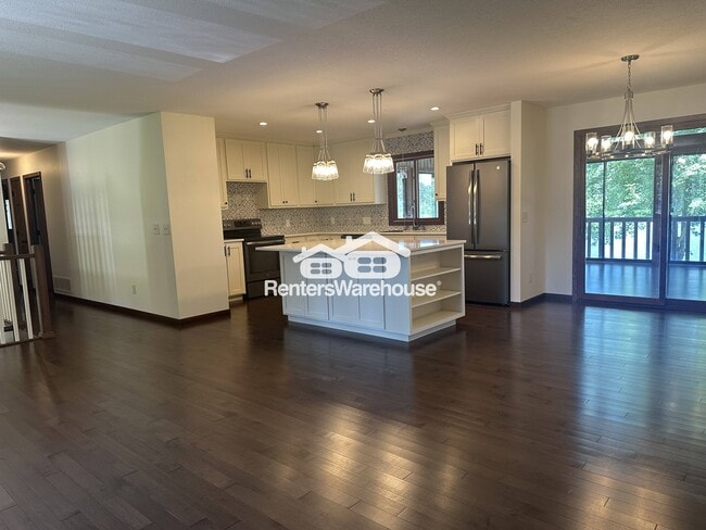 Building Photo - 1322 Meadowlark Dr
