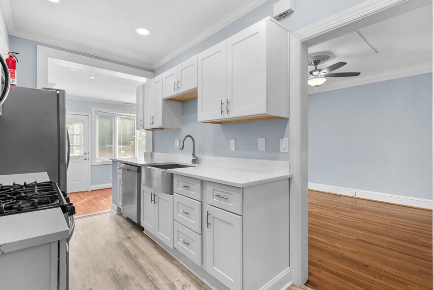 Building Photo - 1711 37th St NW