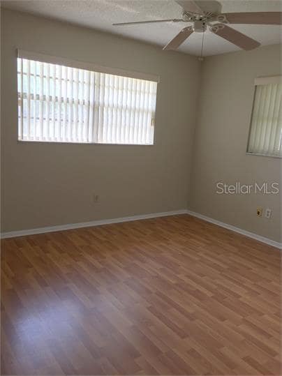 Building Photo - 1301 Cara Dr