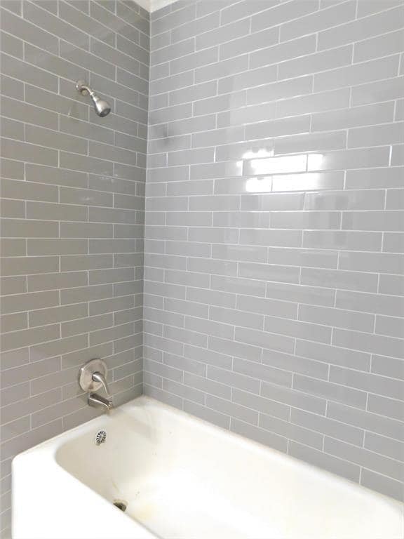 Building Photo - 805 Emery St