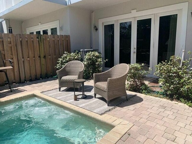 Building Photo - 4216 Sea Grape Dr