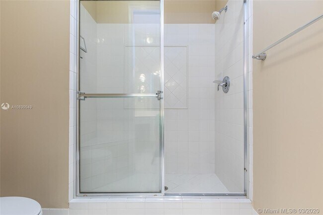 Building Photo - 3600 Oaks Clubhouse Dr