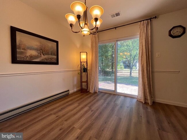 Building Photo - 12701 Pinecrest Rd