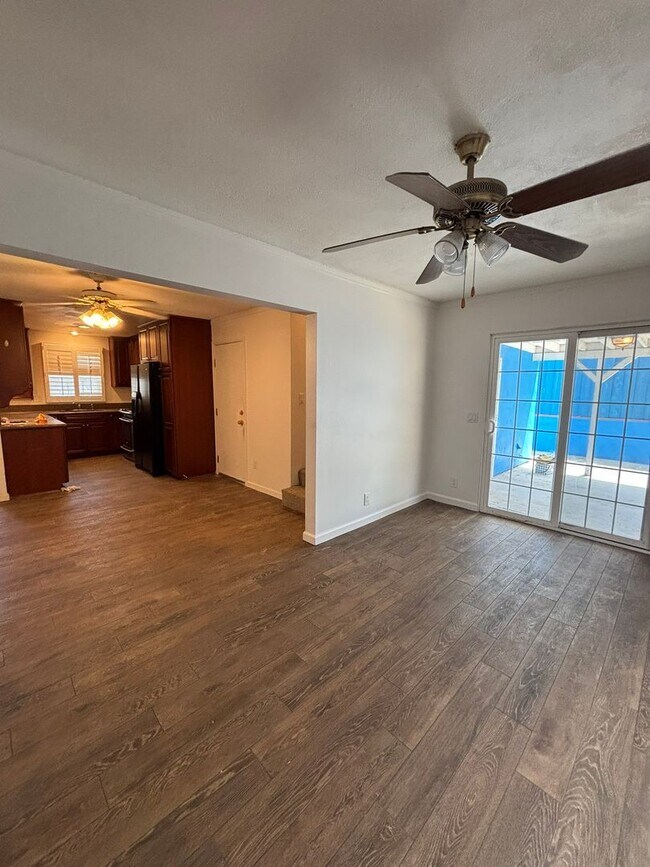 Building Photo - 4122 Aragon Dr
