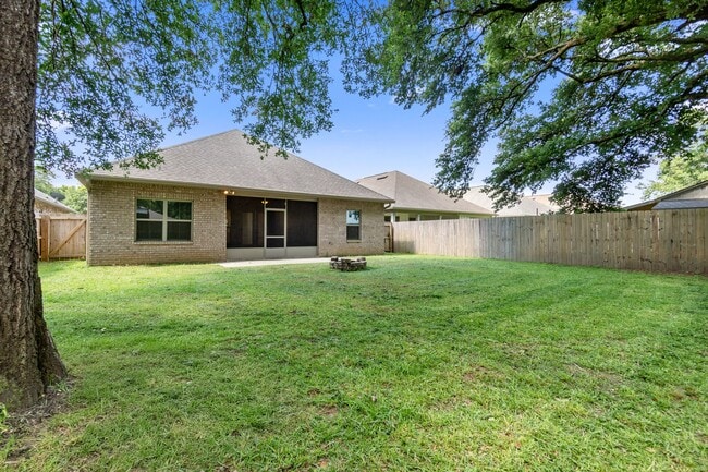 Building Photo - 3928 Fielding Ct