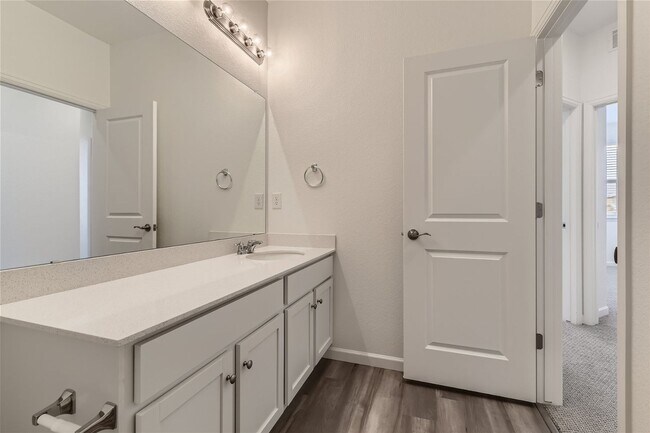 Building Photo - Single Family 3 Bed, 3 Bath Paired-Home in...