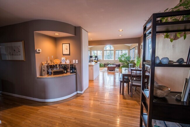 Building Photo - Immaculate 3 Bedroom SFH in Owings Mills!