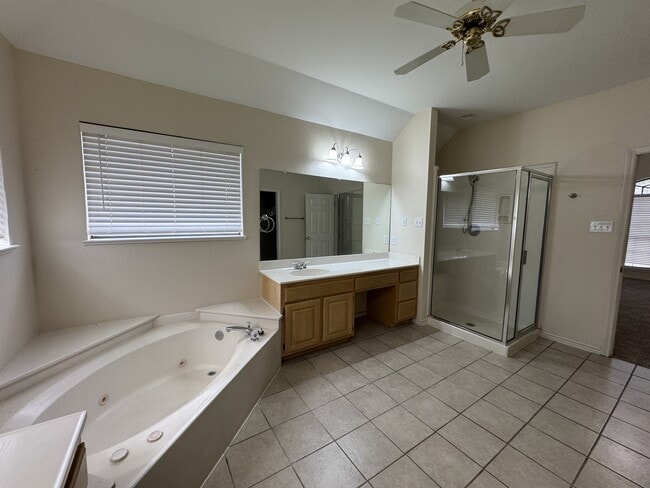 Building Photo - 7033 Bevington Dr