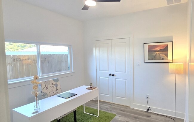 Building Photo - 4922 Hoover St