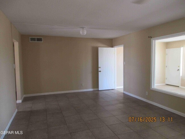 Building Photo - 6540 Cheyenne Trail