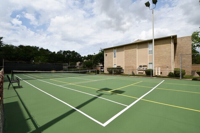 Building Photo - 720 Bering Dr