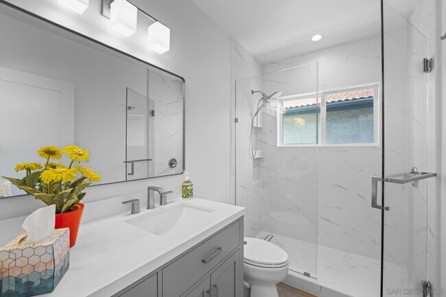 Building Photo - 92 Trinidad Bend