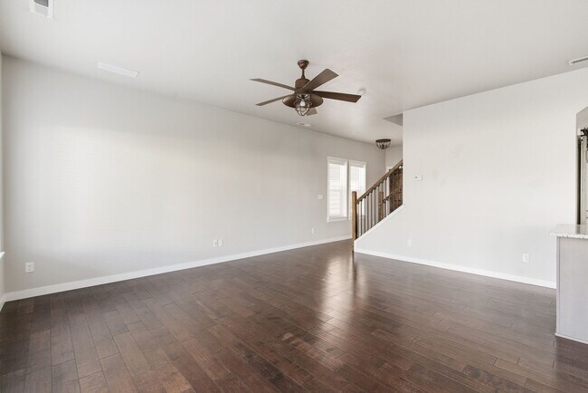 Building Photo - 9138 W Tillamook Dr