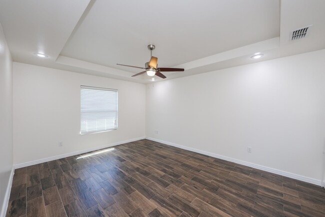 Building Photo - 2319 Palos Lp