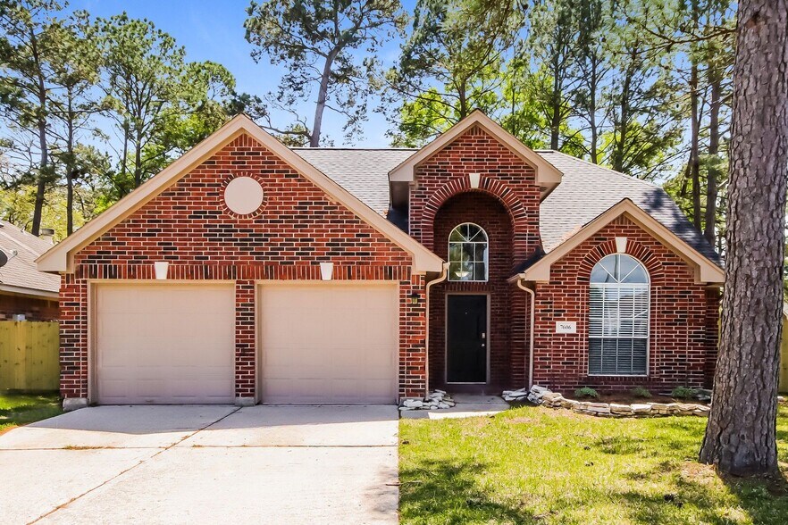 Primary Photo - 7606 Bronze Trail Dr