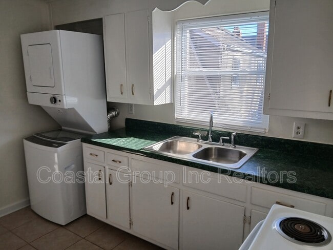 Building Photo - 3619 Orange St