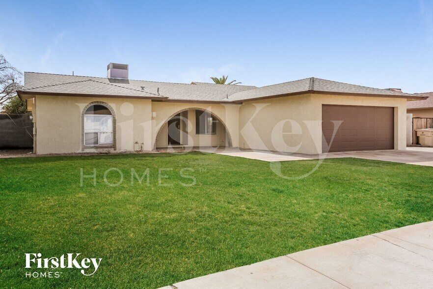 Building Photo - 5015 W Mercer Ln