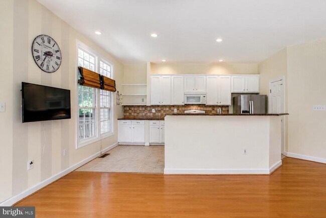 Building Photo - 6248 Levi Ct