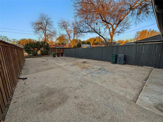 Building Photo - 1605 Glenwick Dr