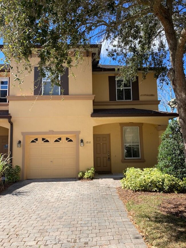 Building Photo - TERRIFIC 3 BDRM TOWNHOUSE FOR RENT IN GATED!