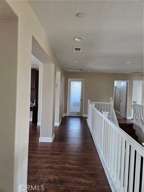 Building Photo - 410 Caliente Dr