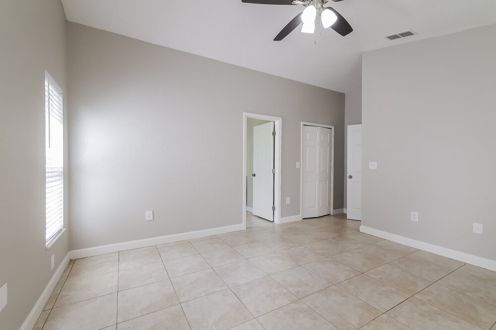 Building Photo - 2120 Cuxham Ct