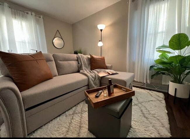 Building Photo - 1205 Carter Rd