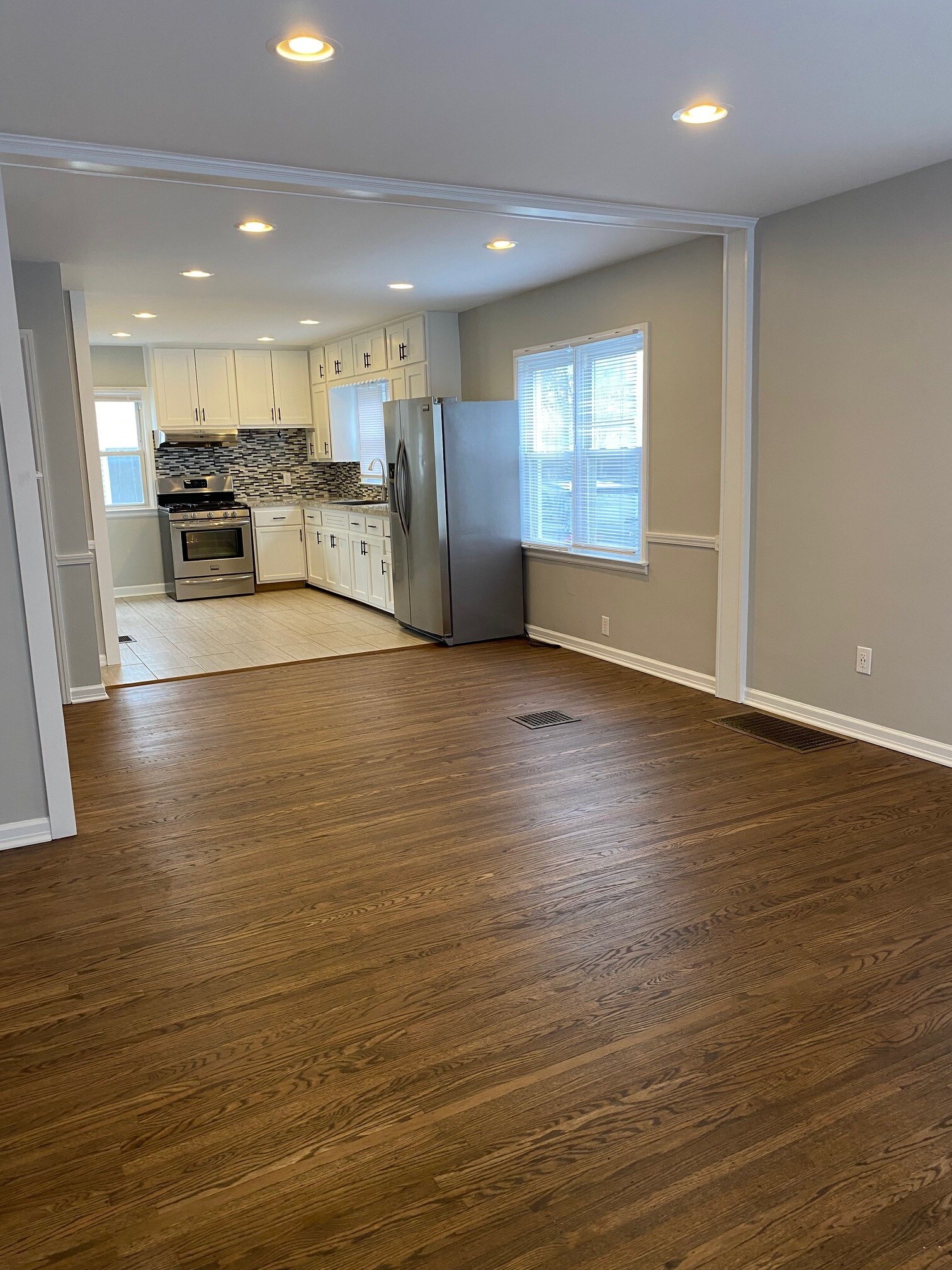 Building Photo - 5311 Crittenden Ave