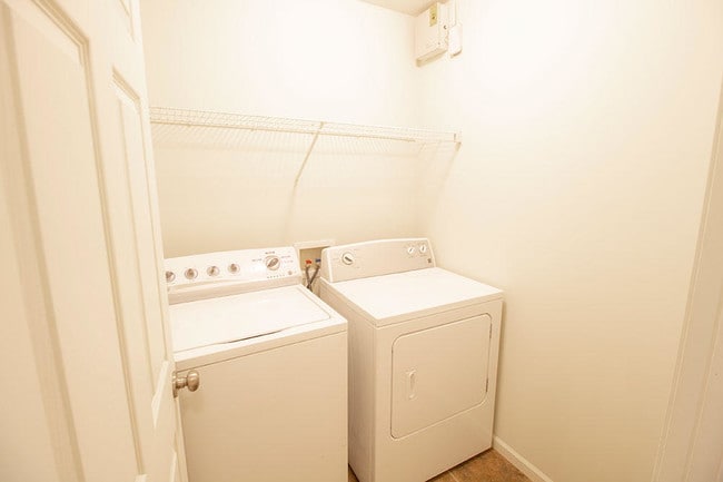 Building Photo - 1424 Bodie Dr