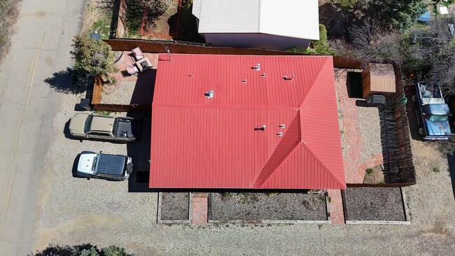 Building Photo - 127 Oakley Ln
