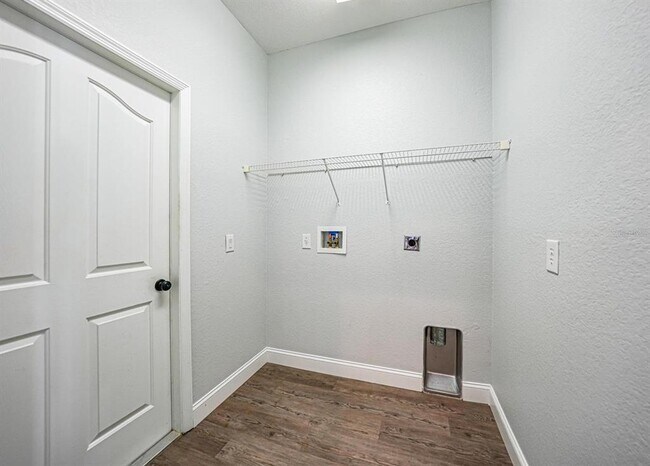 Building Photo - 1647 Squaw Ln