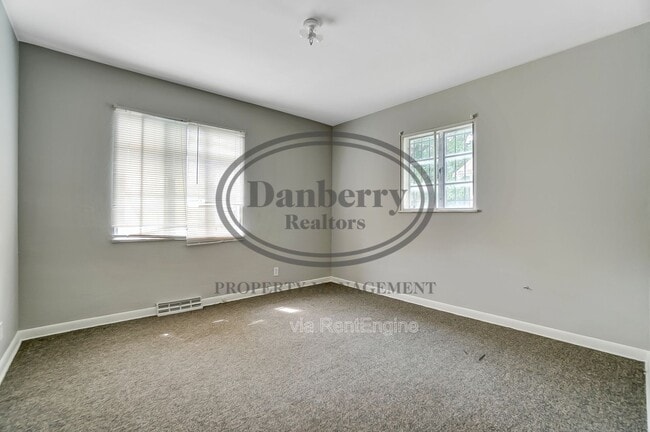 Building Photo - 1115 Secor Rd