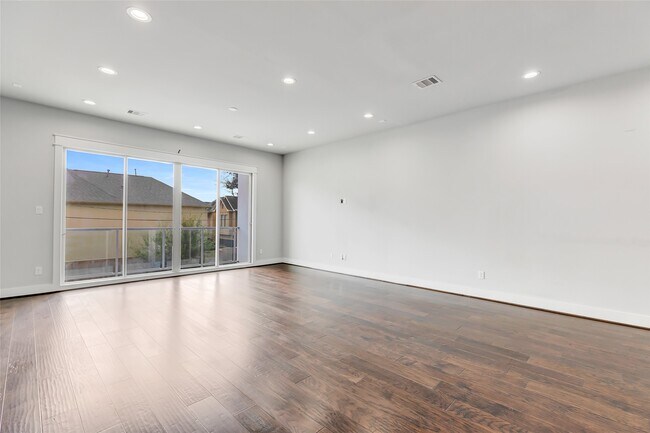 Building Photo - 3309 Baron St