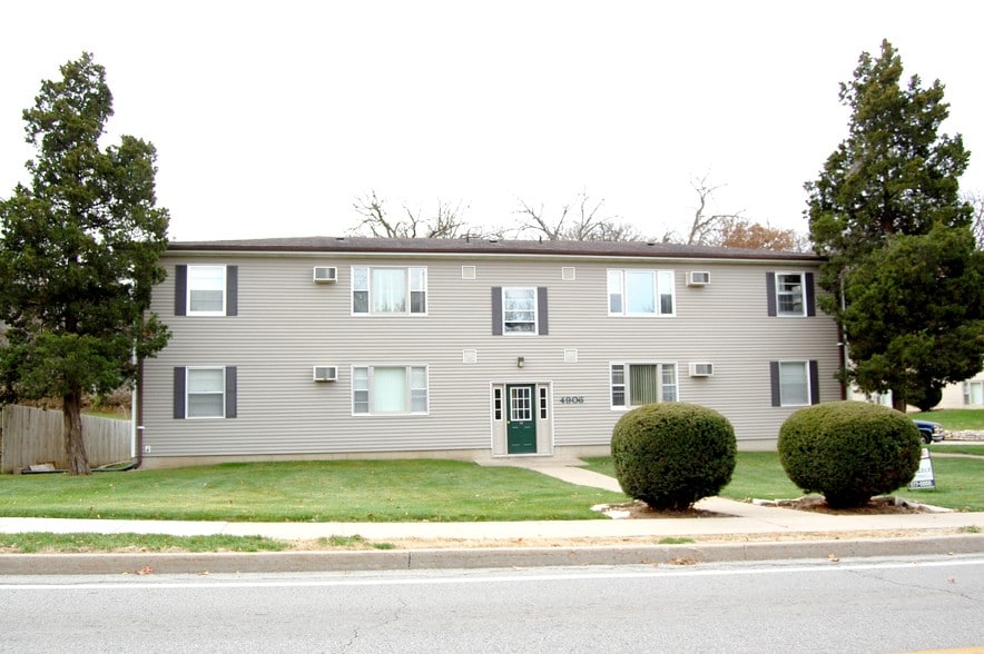 Ingersoll Park 4906 Ingersoll Ave Des Moines IA 50312 Apartment Finder