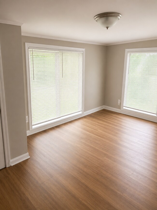 Building Photo - 4052 Mikado Ave