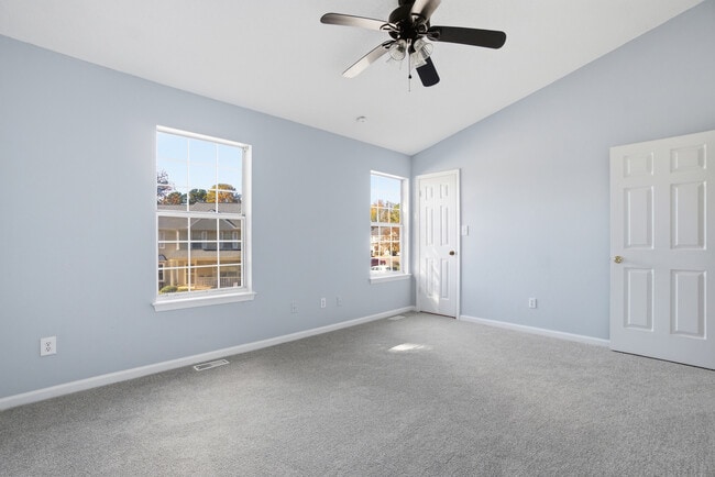 Building Photo - 55 Treasure Key