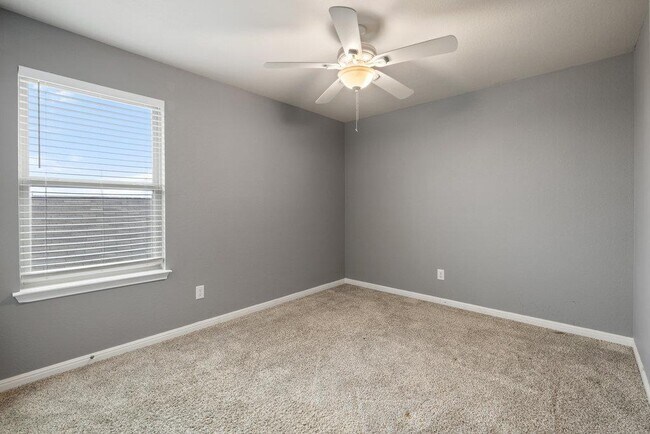 Building Photo - 236 El Dorado Rd