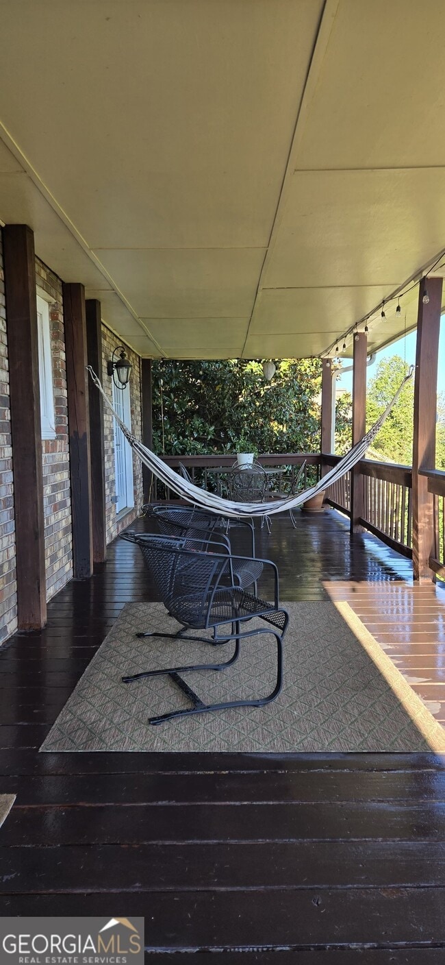 Building Photo - 421 Mt Alto Rd SW