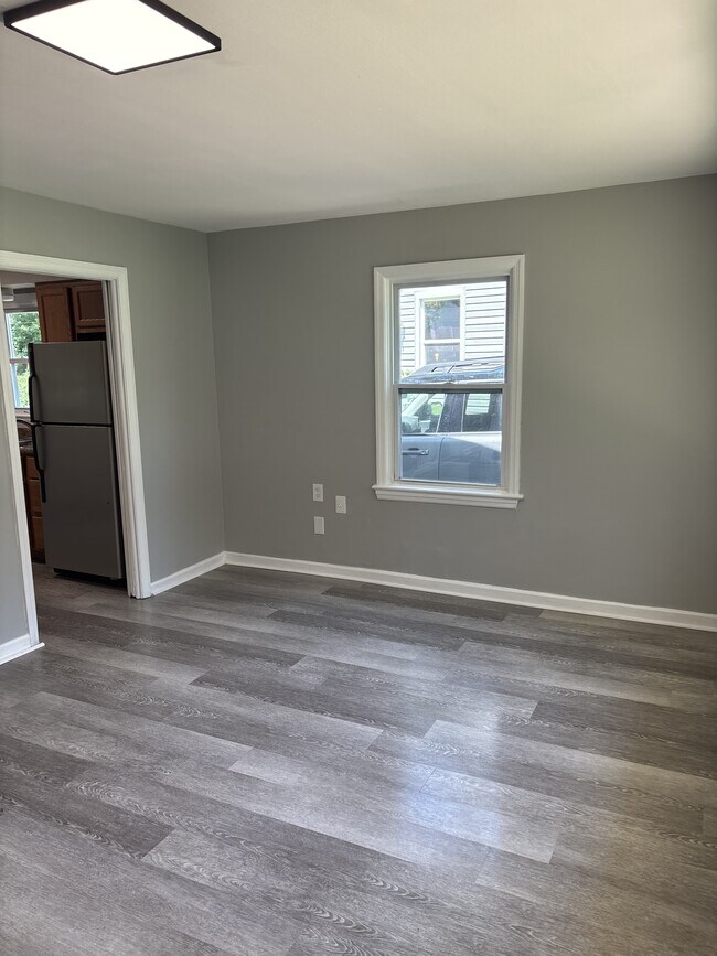 Building Photo - 460 Marechal Ln