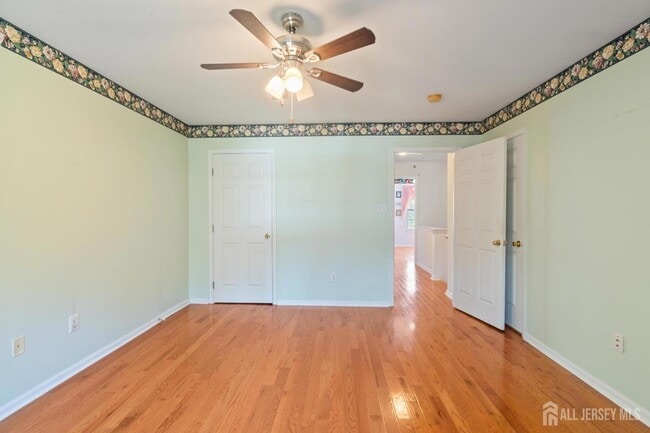 Building Photo - 1209 Blossom Cir