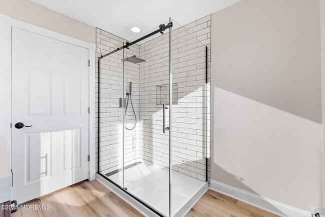 Building Photo - 3456 E Thistle Ave