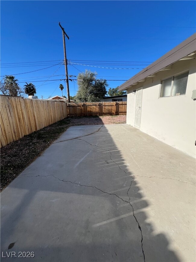 Building Photo - 365 Upland Blvd