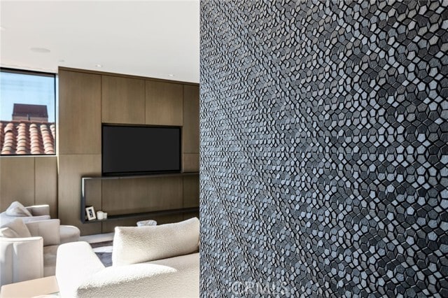 Building Photo - 121 25th St