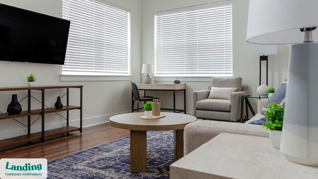 Building Photo - 901 Kelly Green Ln