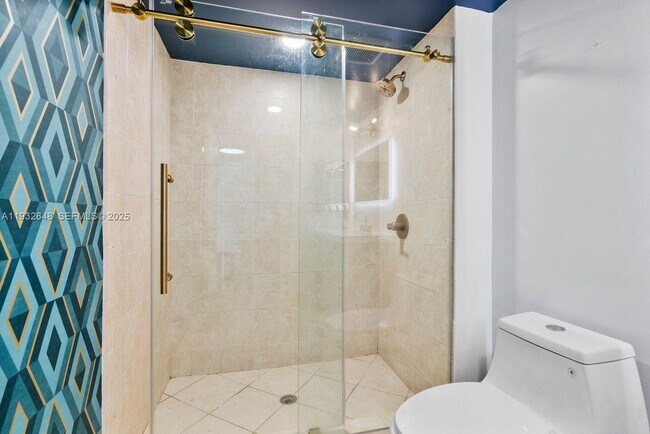 Building Photo - 31 SE 5th St